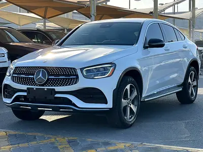 مرسدس بنز GLC Coupe 200 — نمای 3