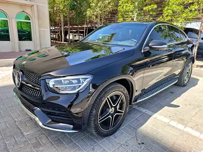 مرسدس بنز GLC Coupe 200 — نمای 3